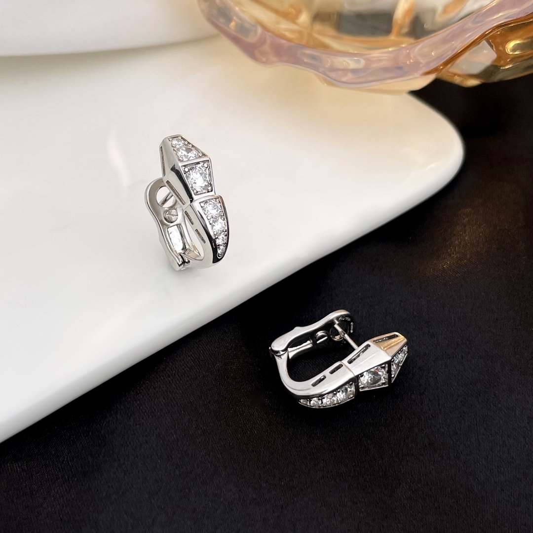 Serpenti Viper Snake Bone Earrings - Image 3