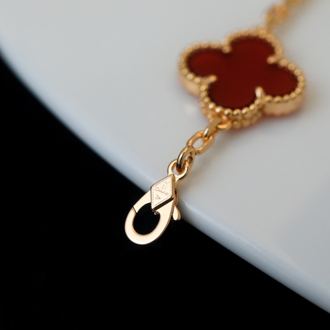 Vintage Alhambra Bracelet with 5 Red Agate Flowers - Image 5