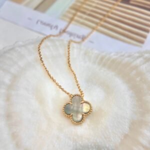 Classic single flower gray mother of pearl necklace
