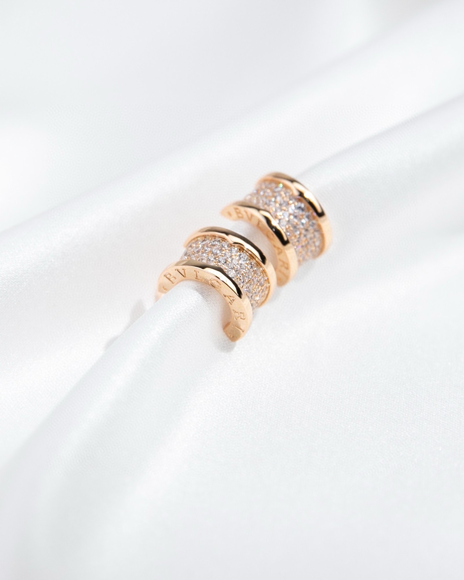 Full Diamond Big Waist Ear Nails - Image 3