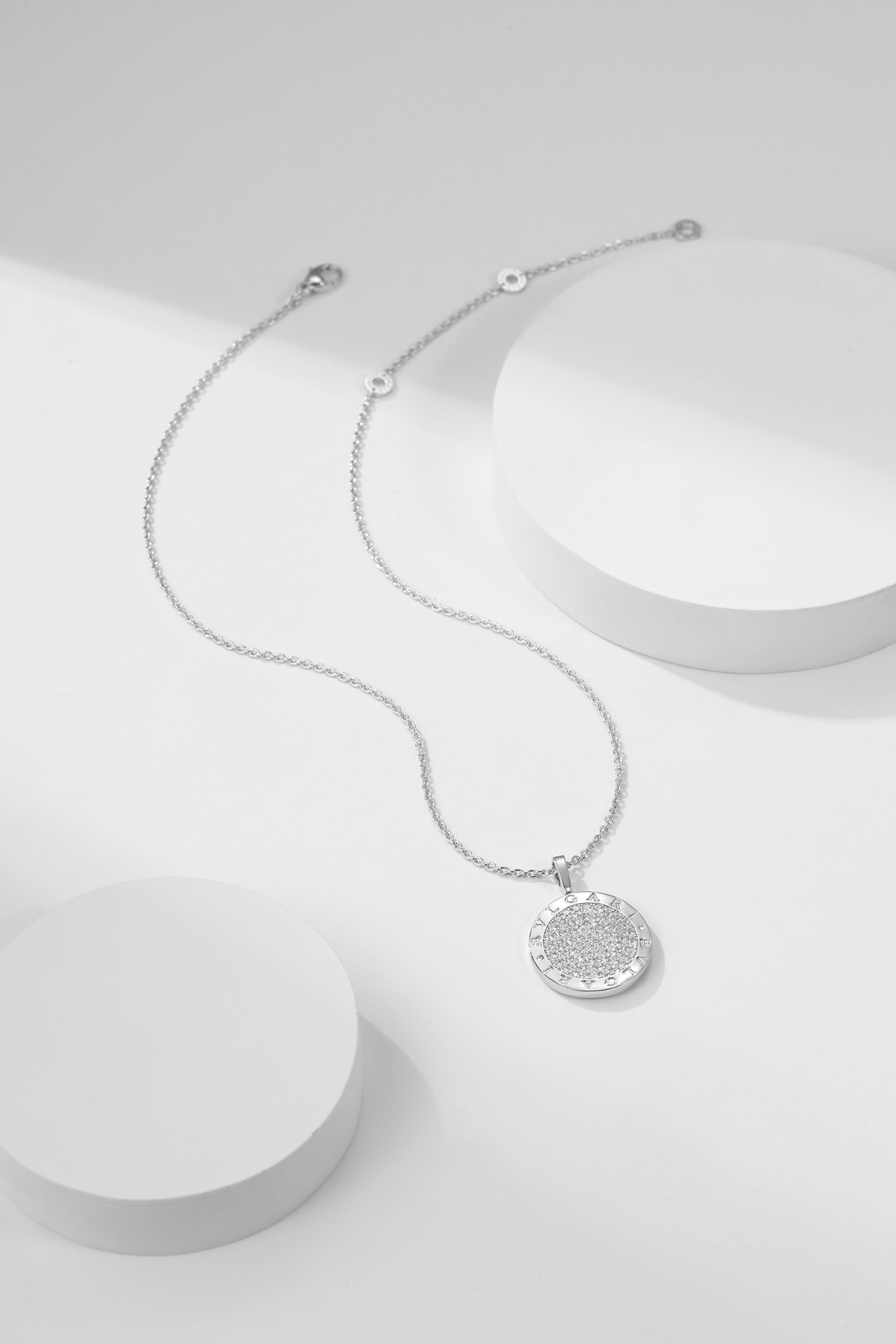 BV Full Diamond Pancake Necklace - Image 3