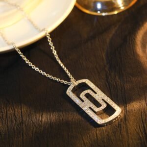 BV large round needle single chain diamond studded necklace