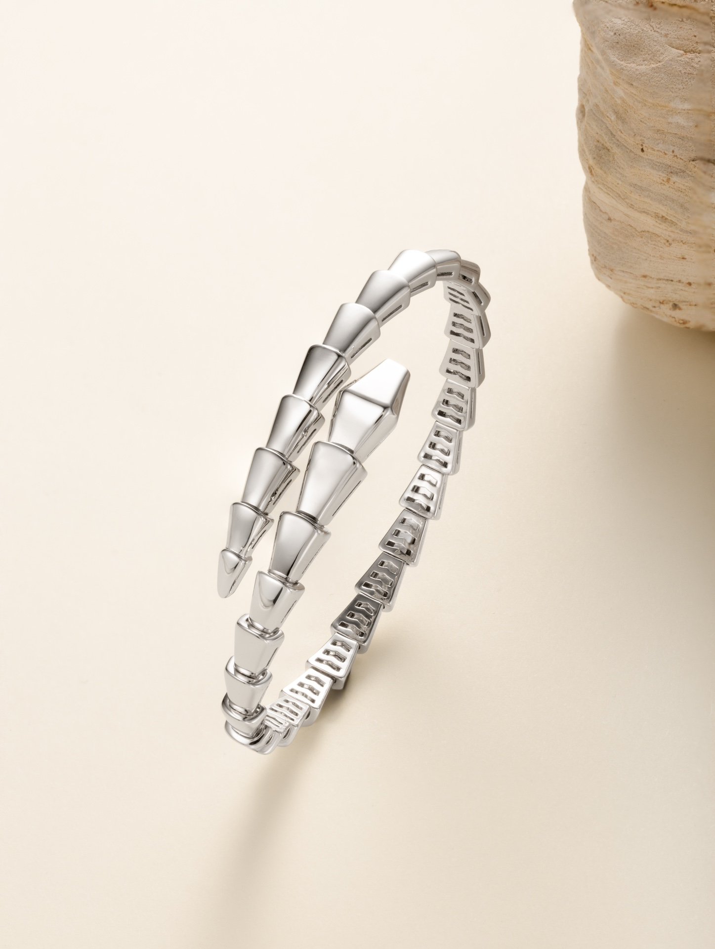 Elastic non diamond snake bracelet - Image 10