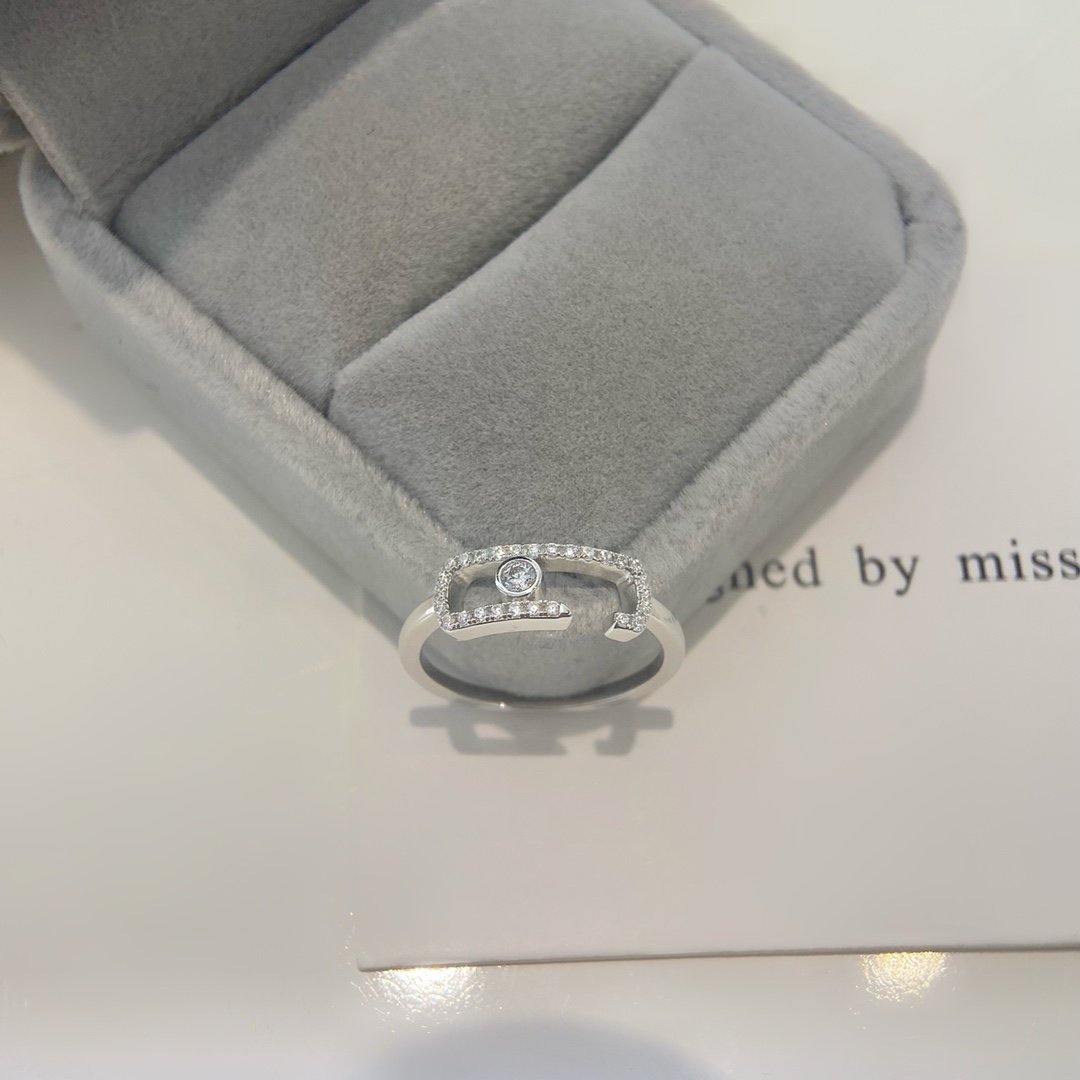 MESSIKA Classic Sliding Single Diamond Move Uno Series Ring (Color White)