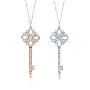 T Home Victoria Medium Size 3.8cm Key Necklace