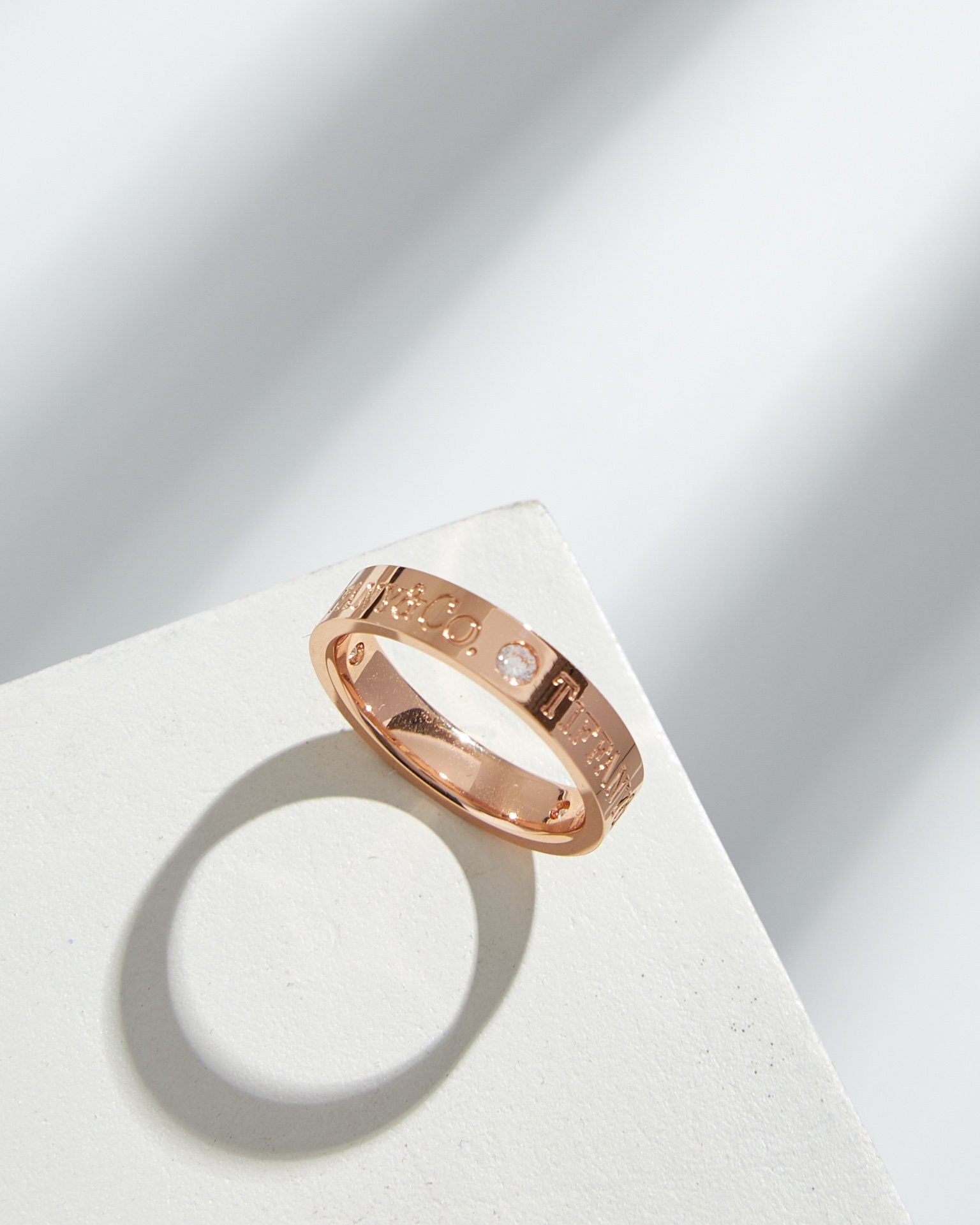 T Three Diamond Letter 4mm Wide Ring - 图片 6