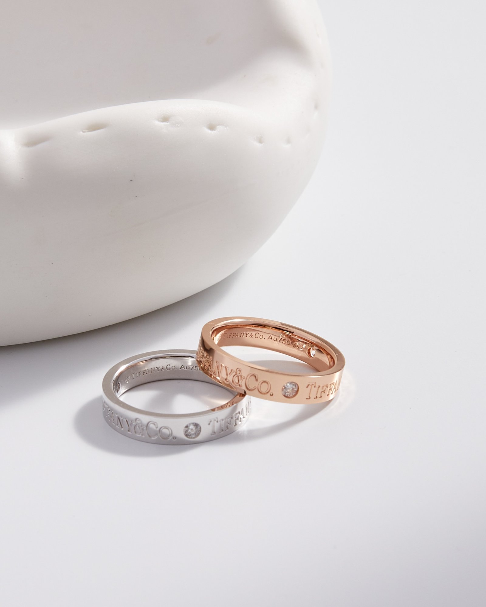 T Three Diamond Letter 4mm Wide Ring - 图片 2