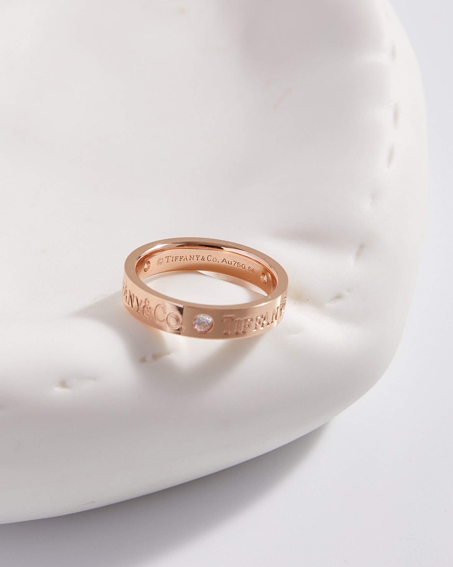 T Three Diamond Letter 4mm Wide Ring - 图片 4