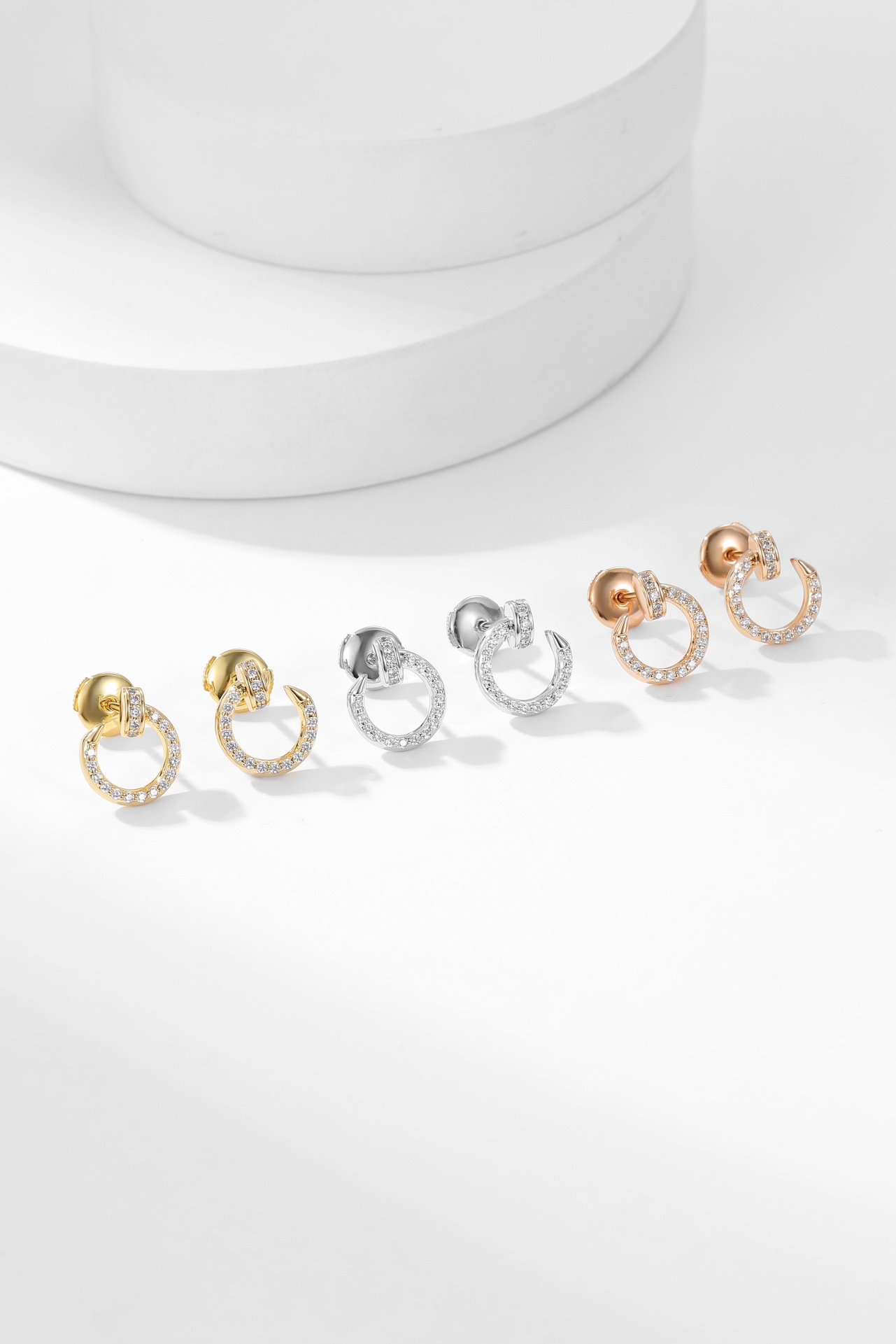 Nail series earrings full diamond mini style