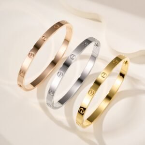 Love Medium Width 4.8mm New Single Open Diamond Free Bracelet