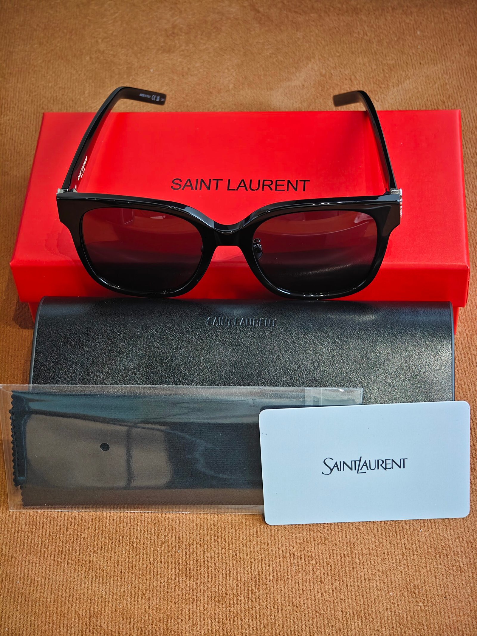 YSL SL M105/F